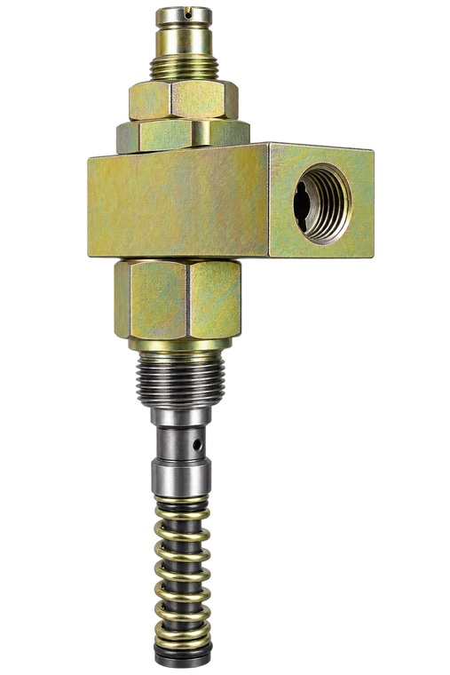 Plunger pump element with zinc plated body block, side outlet port, spring return plunger and lock nuts